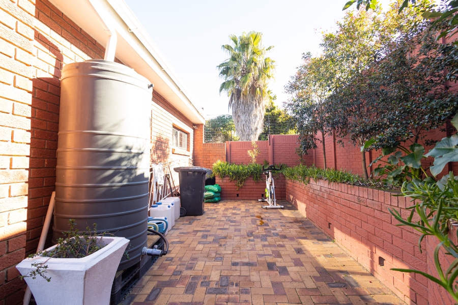 3 Bedroom Property for Sale in Hoheizen Western Cape